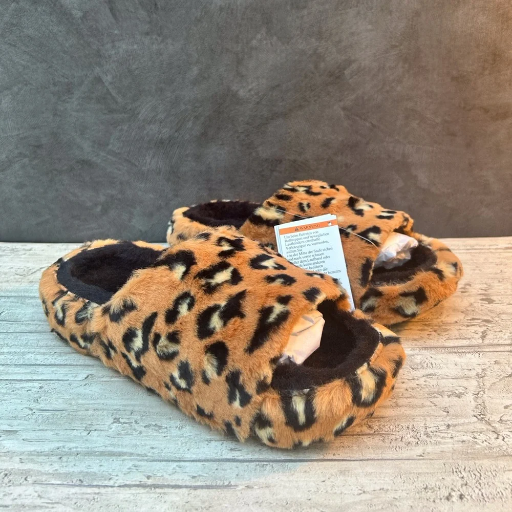 CROCS brand new